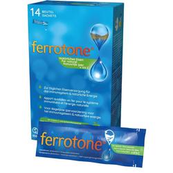 Eine blaue Verpackung von Ferroton mit 14 Beuteln für Eisenversorgung steht vor einem blauen Hintergrund.
